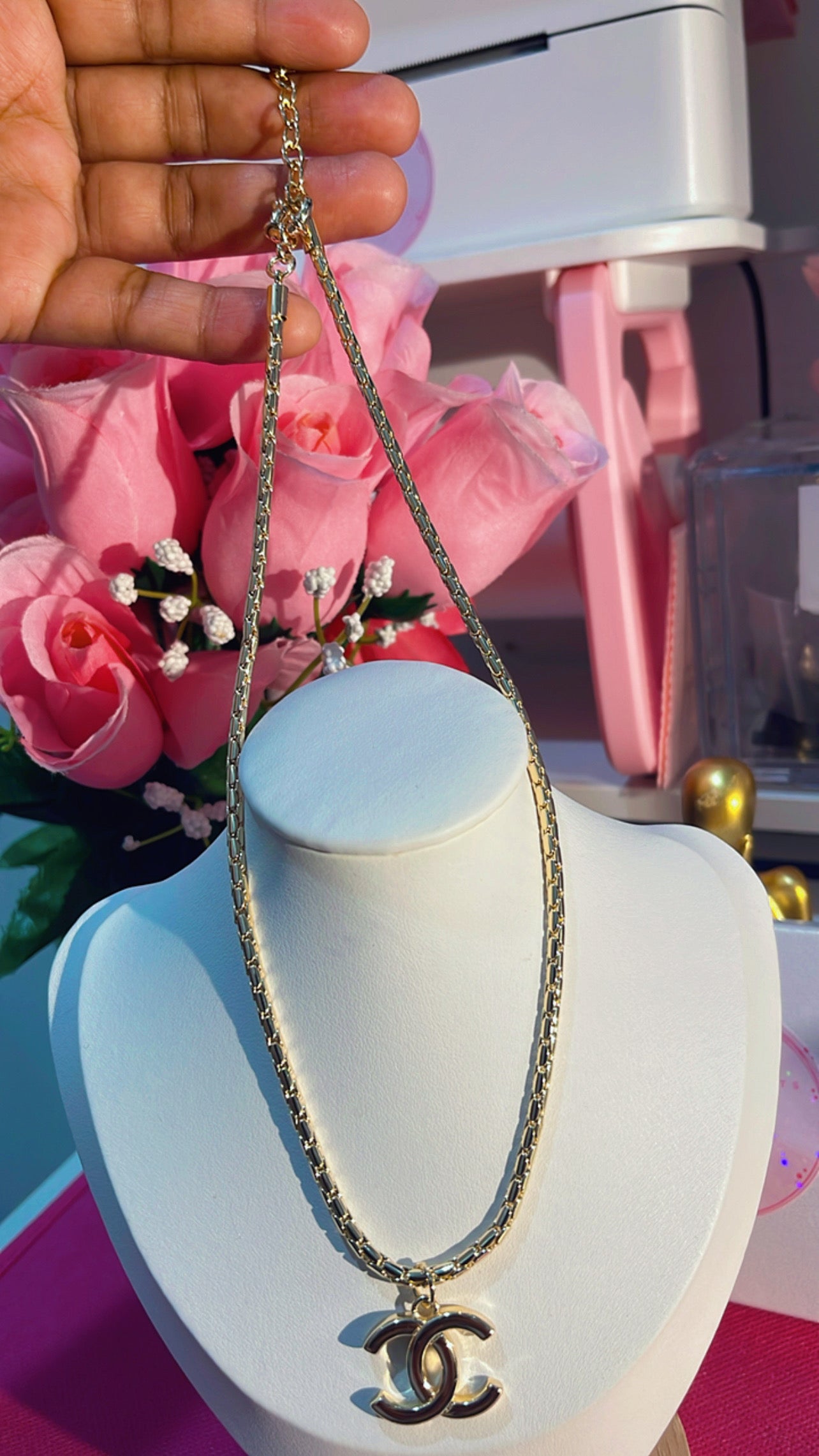 Shanna necklace gold