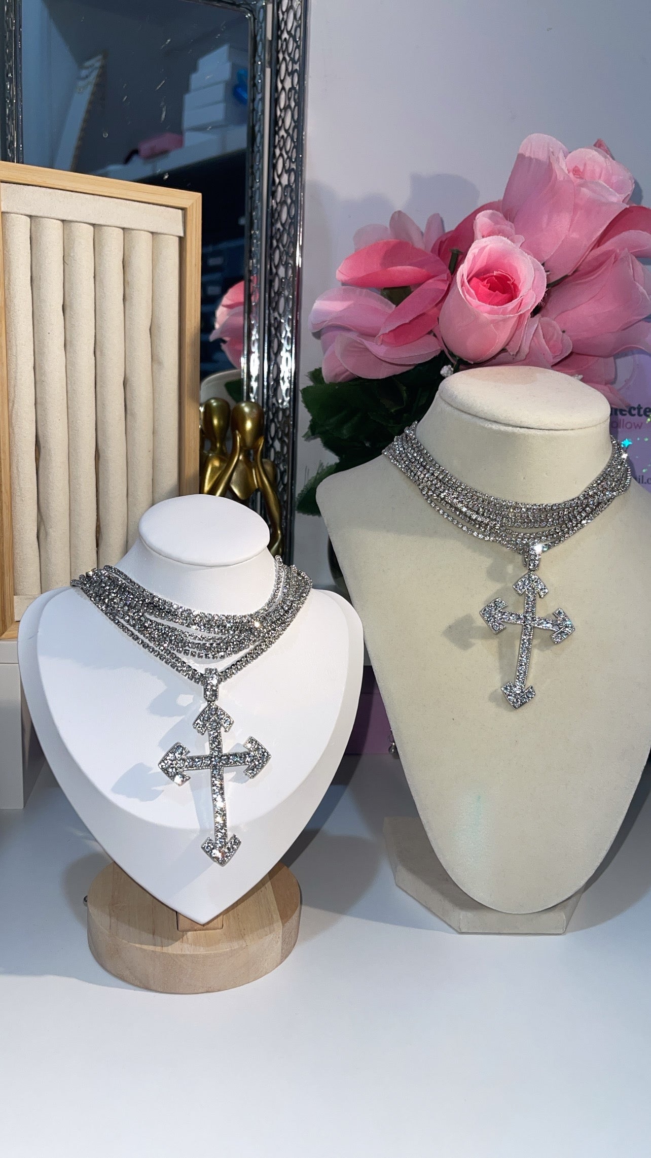 Cruz-cristal luxury