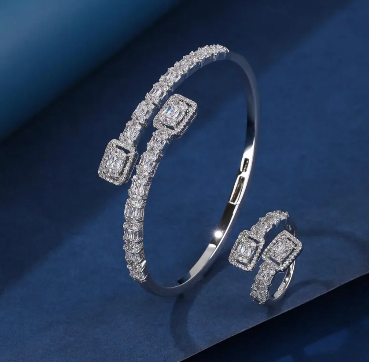 Set silver luxury