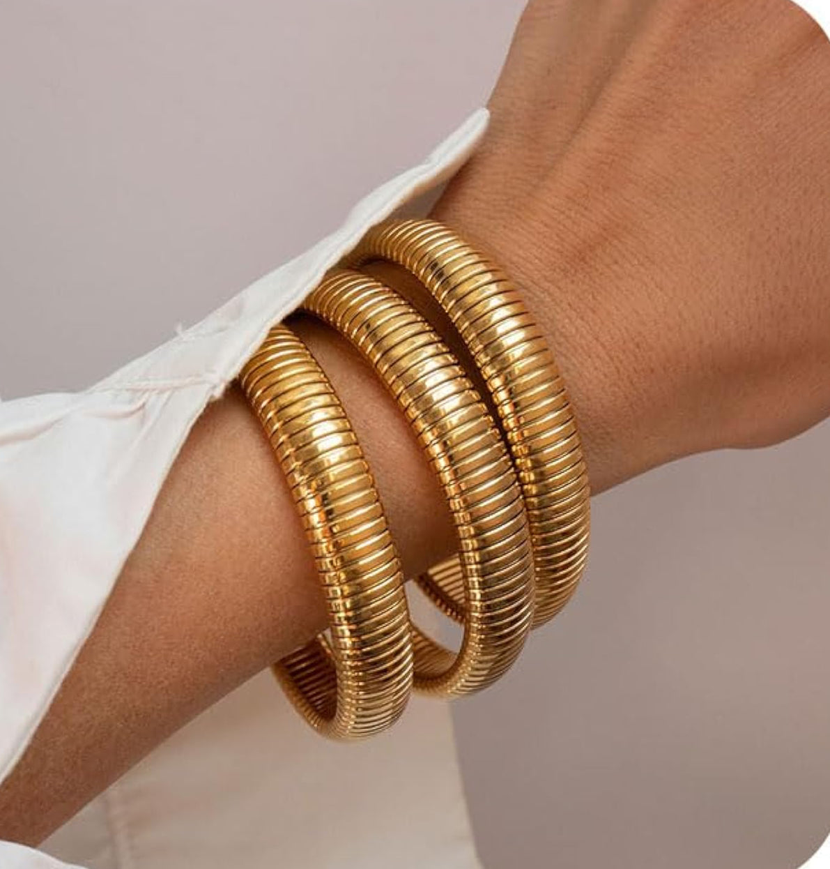 Set of three. Set de tres