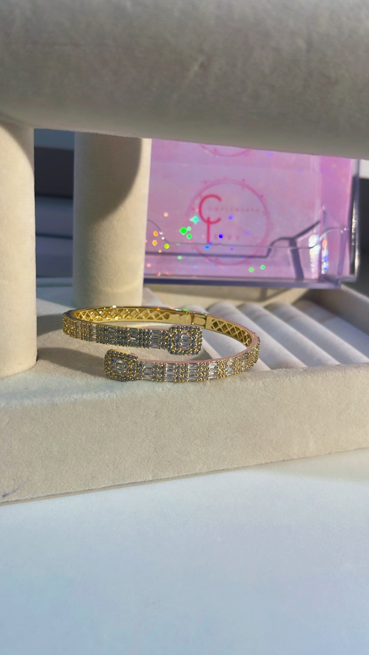 Ley brazalete brass