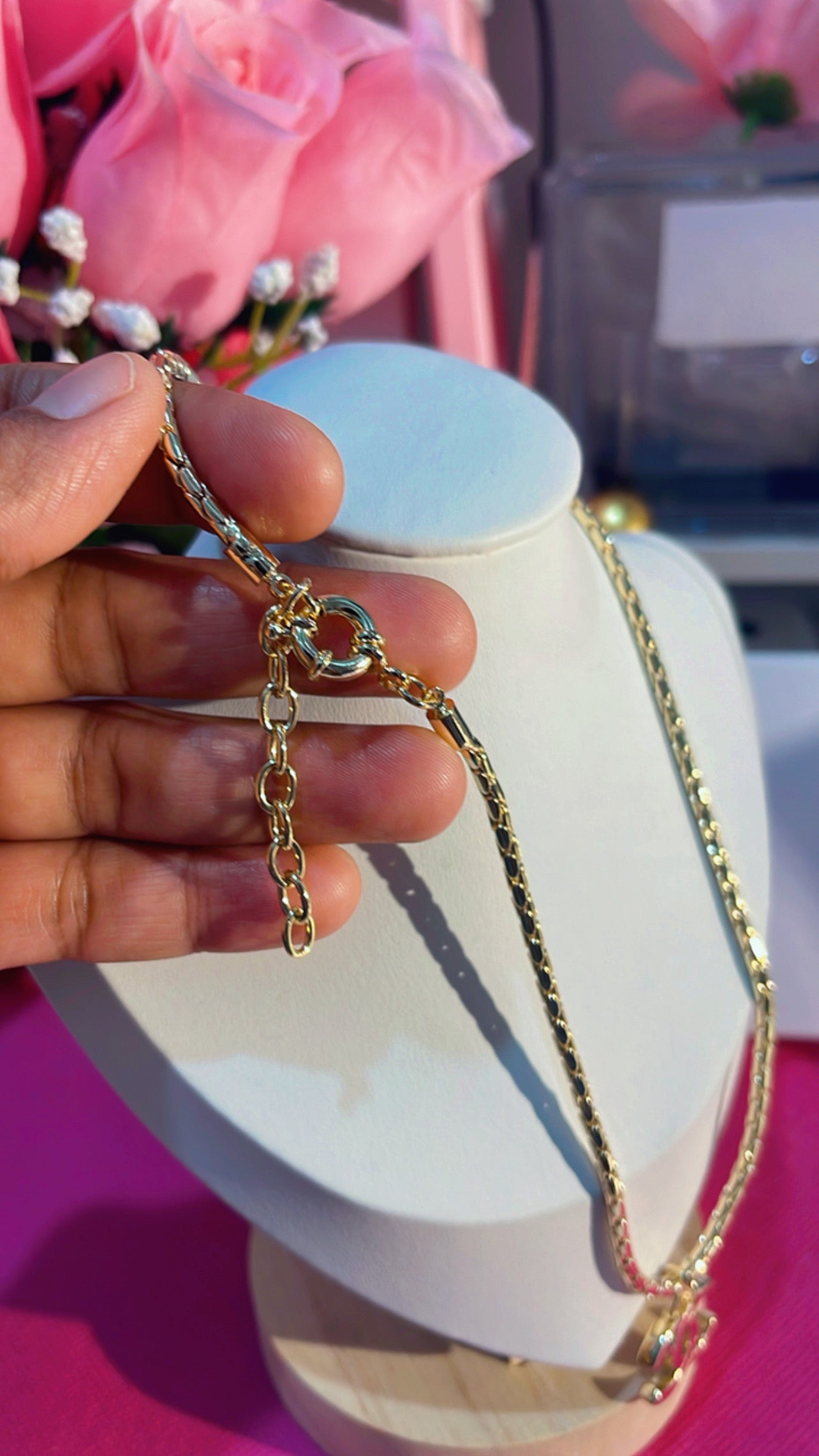 Shanna necklace gold