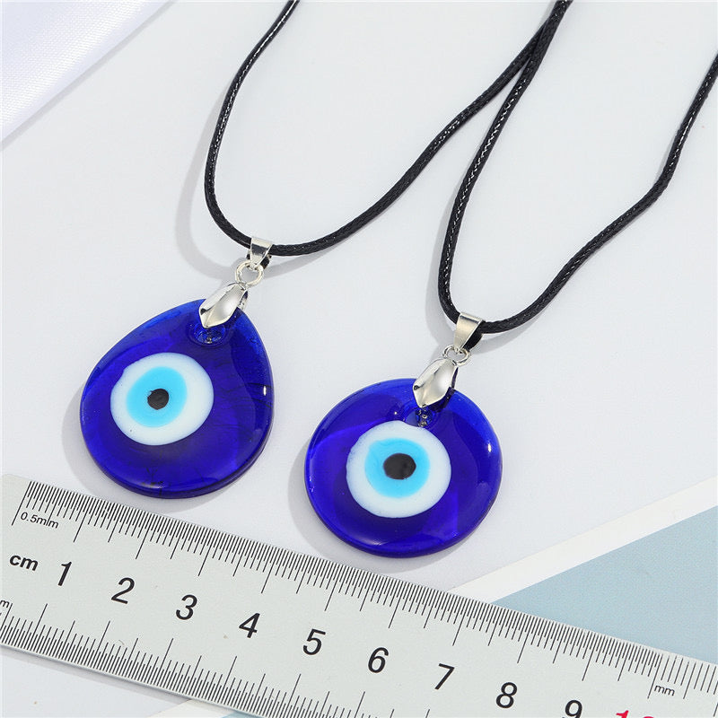 Ojo grande necklace