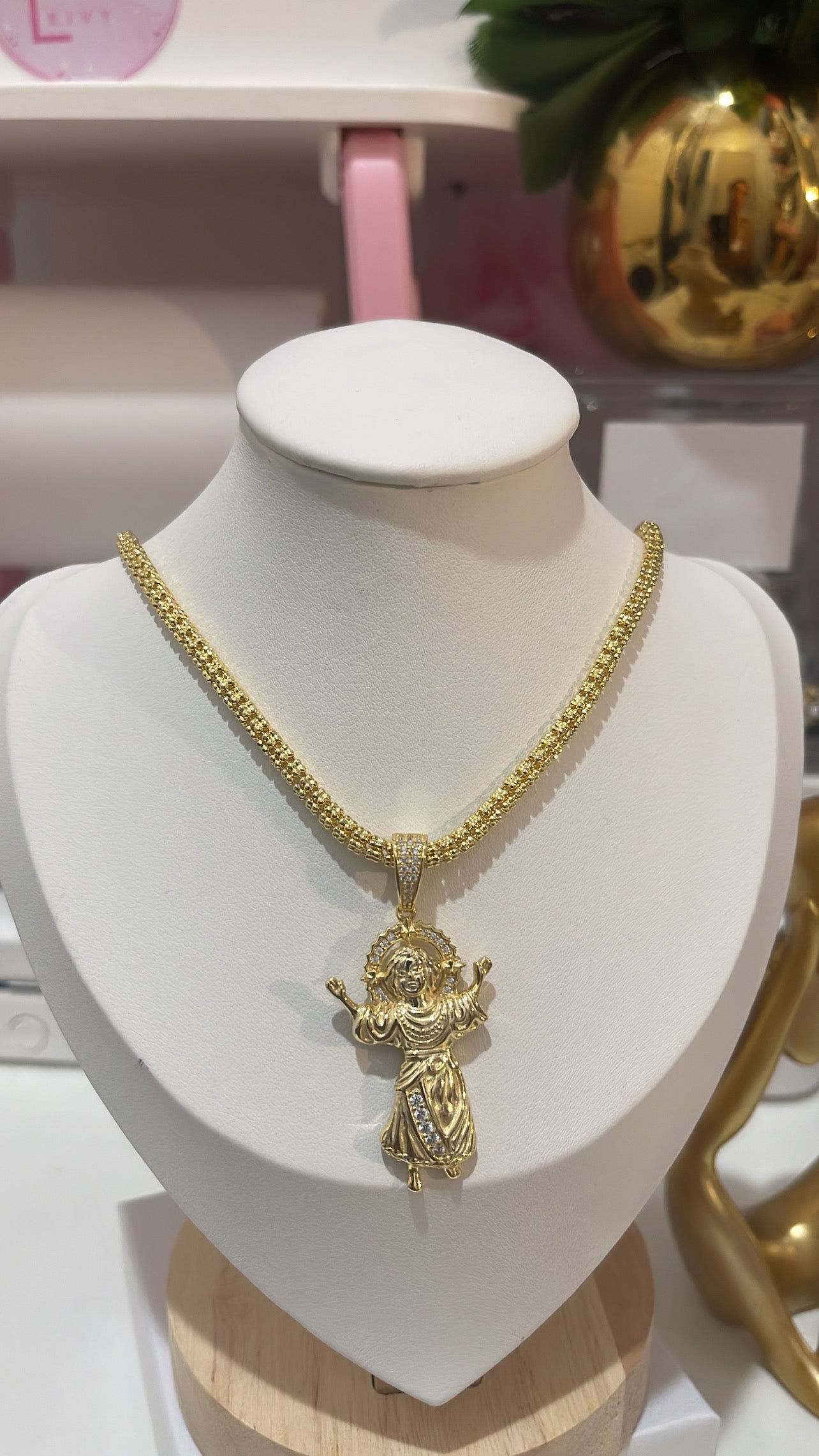 Divin-iceee gold