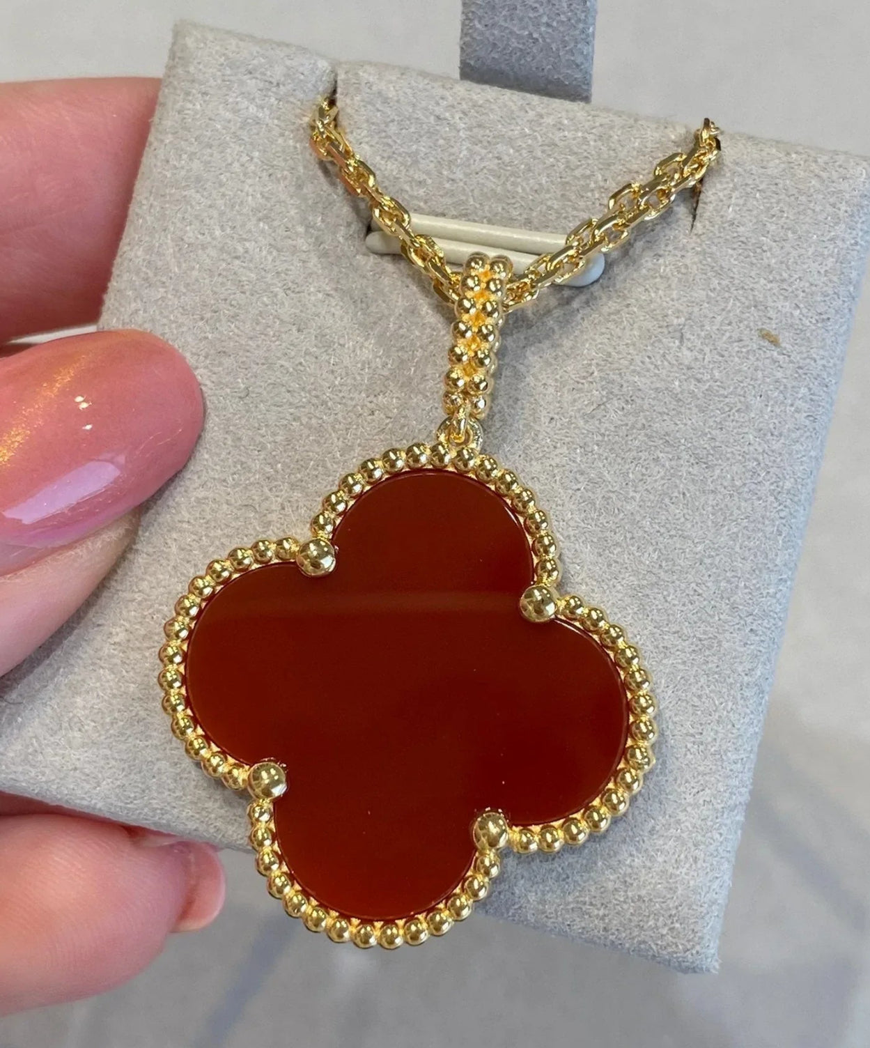 Clover large