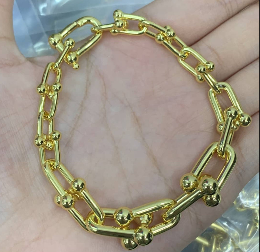 Tifa-nyyyy brazalete