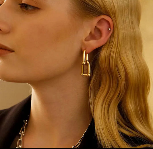 Earring gold