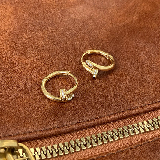 Cla-earrings gold