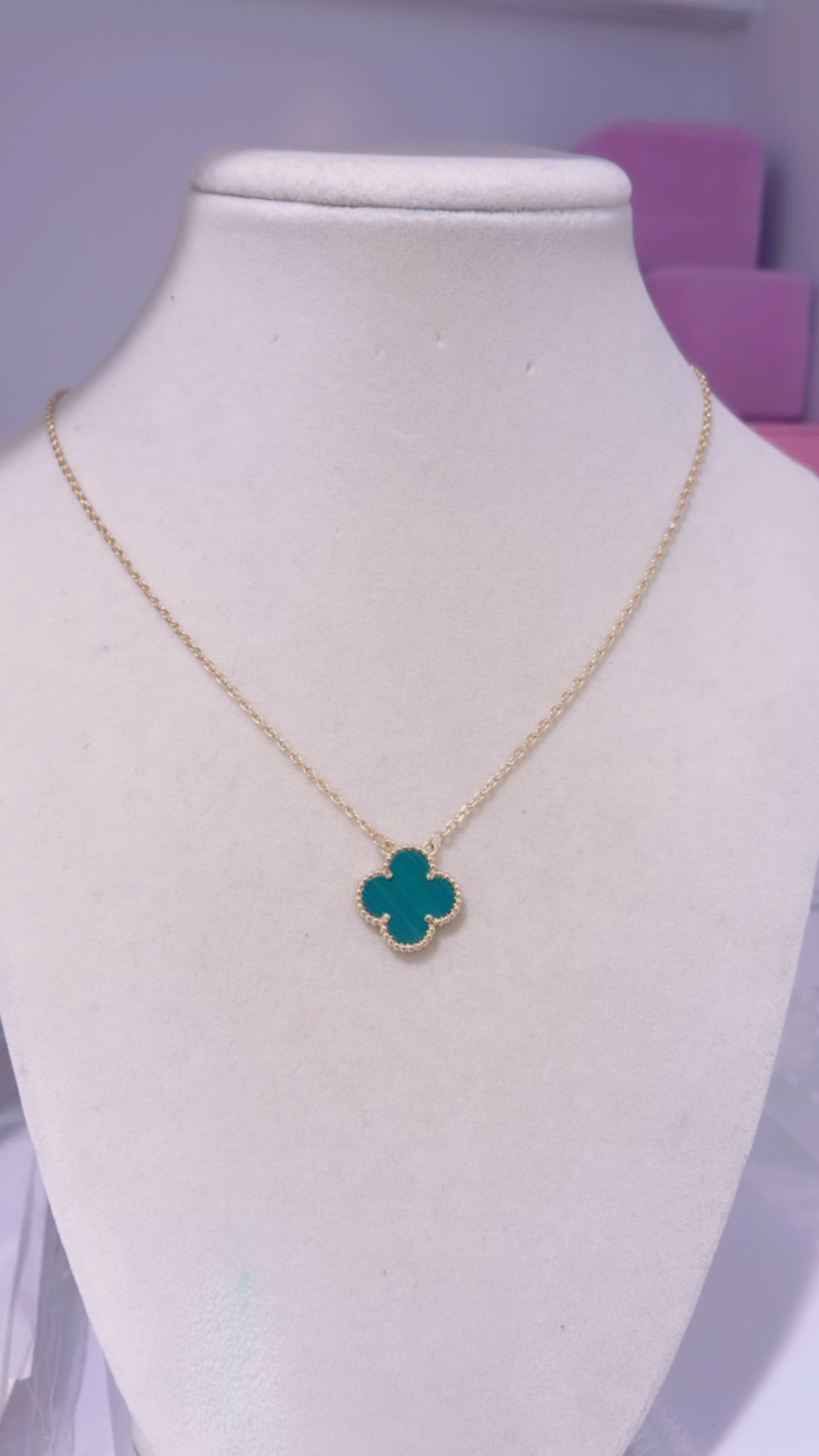 Leivy-clover-necklace